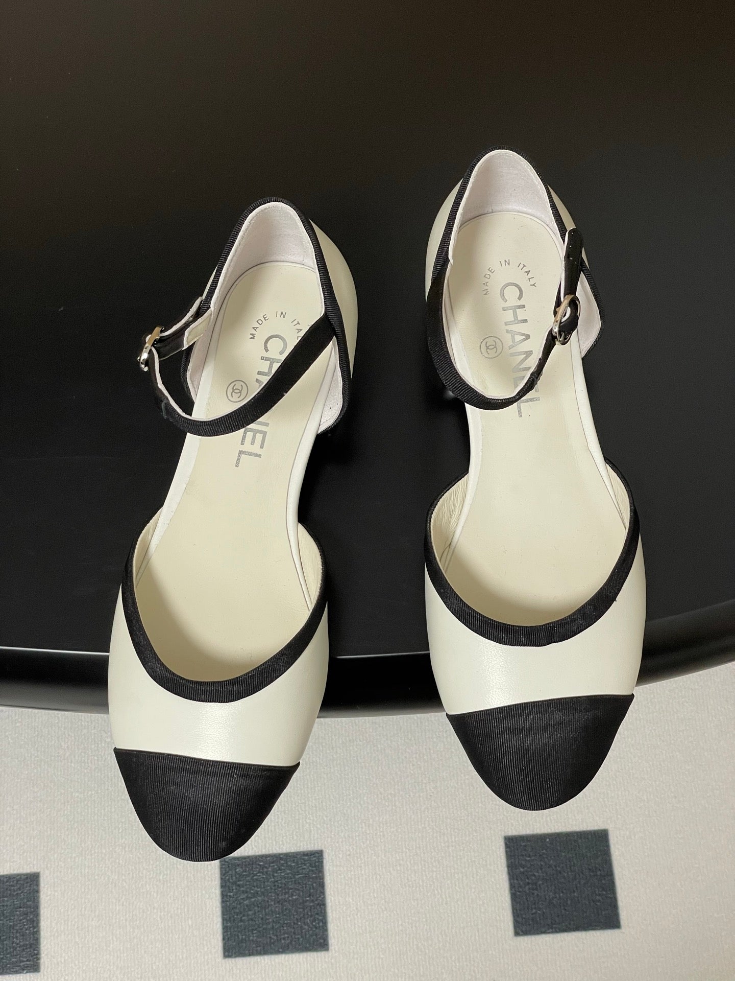 CC 25P Small Hollow Mary Jane White Sheepskin Black Grosgrain 247726
