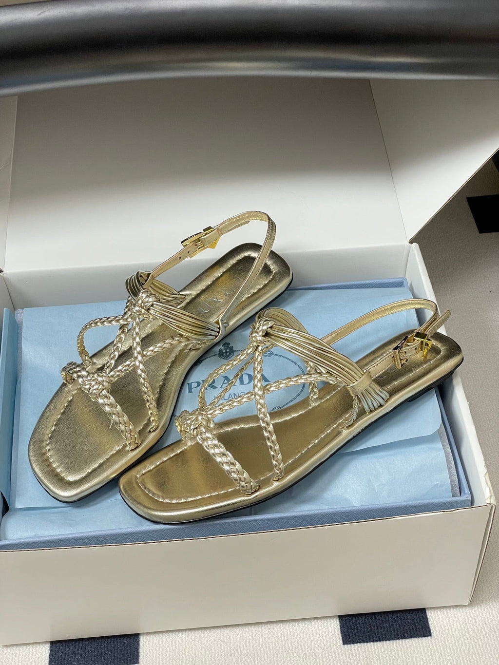 Pra Strappy Flat Sandals Gold Sheepskin 834809