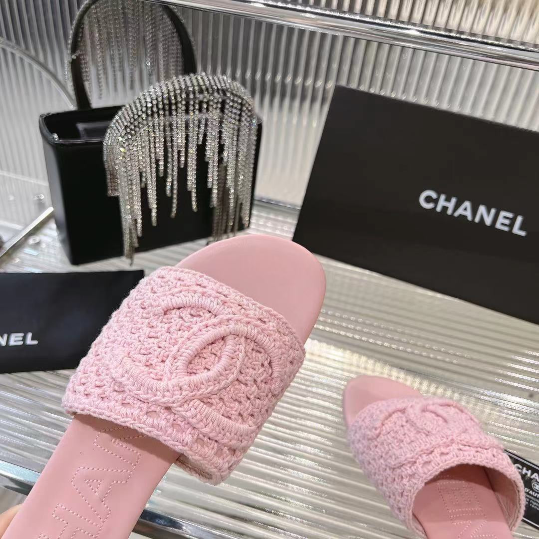 CC 26s Slippers Light Pink Lambskin