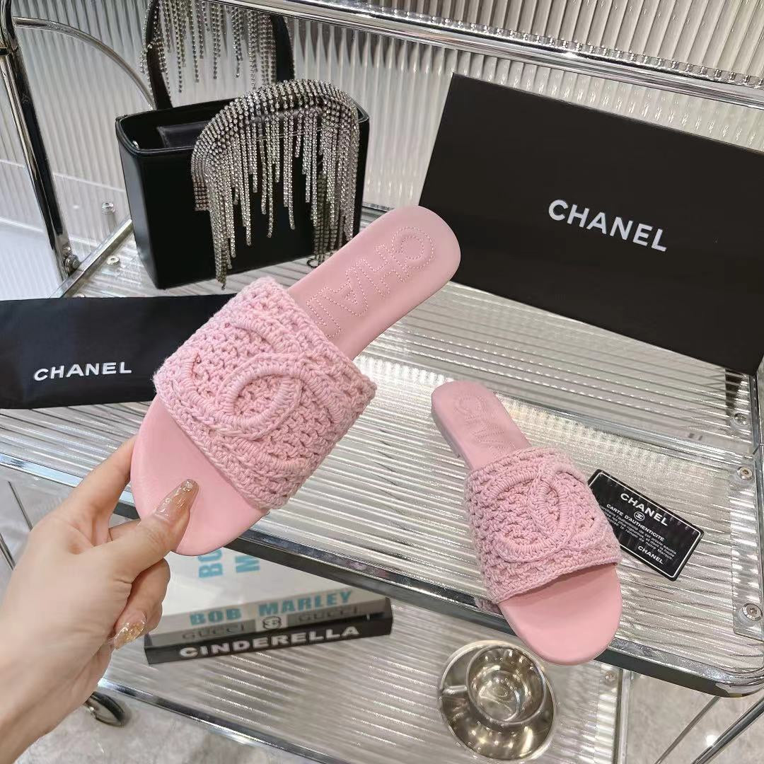 CC 26s Slippers Light Pink Lambskin