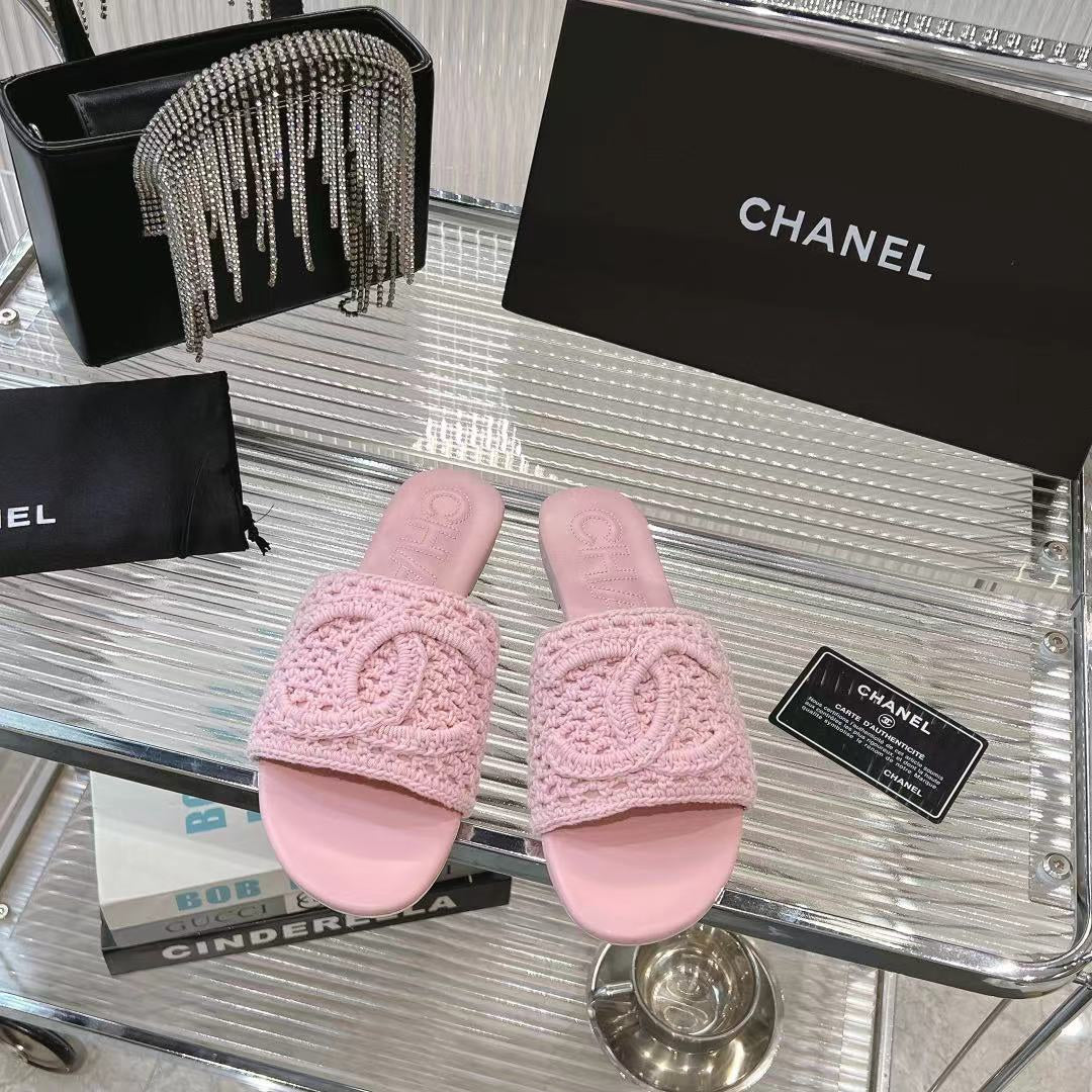 CC 26s Slippers Light Pink Lambskin