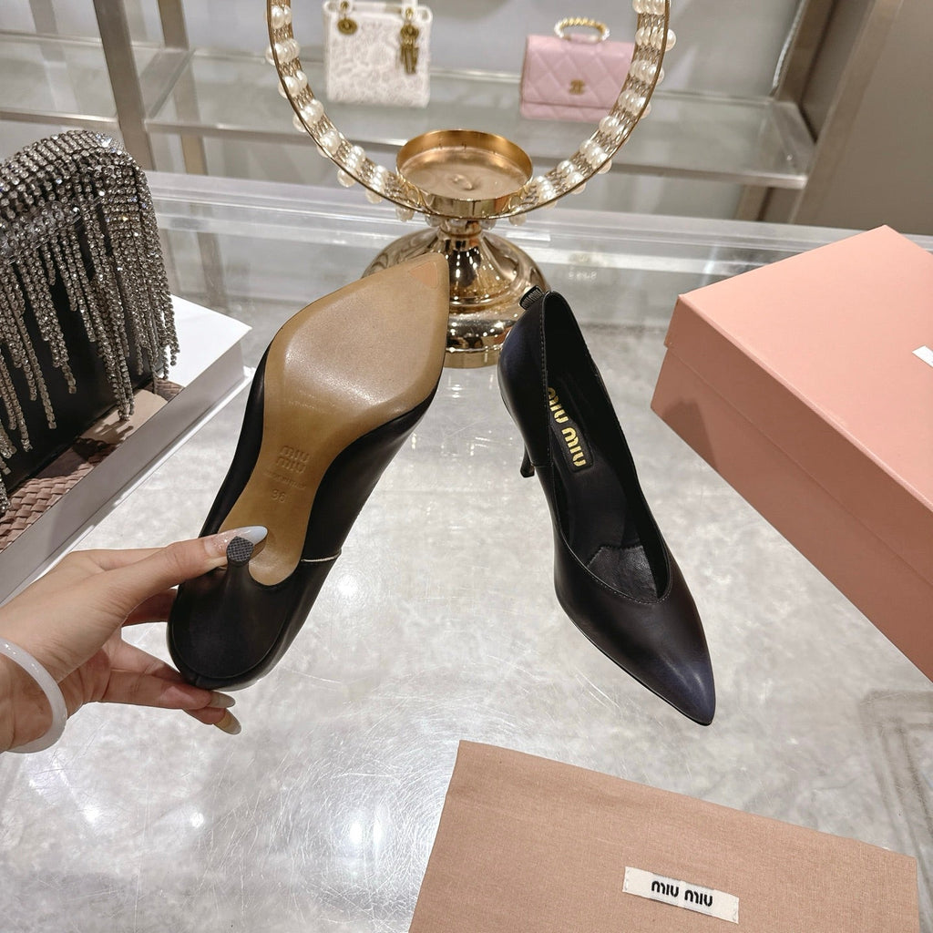 Miu High Heel Pumps Black Sheepskin 592078
