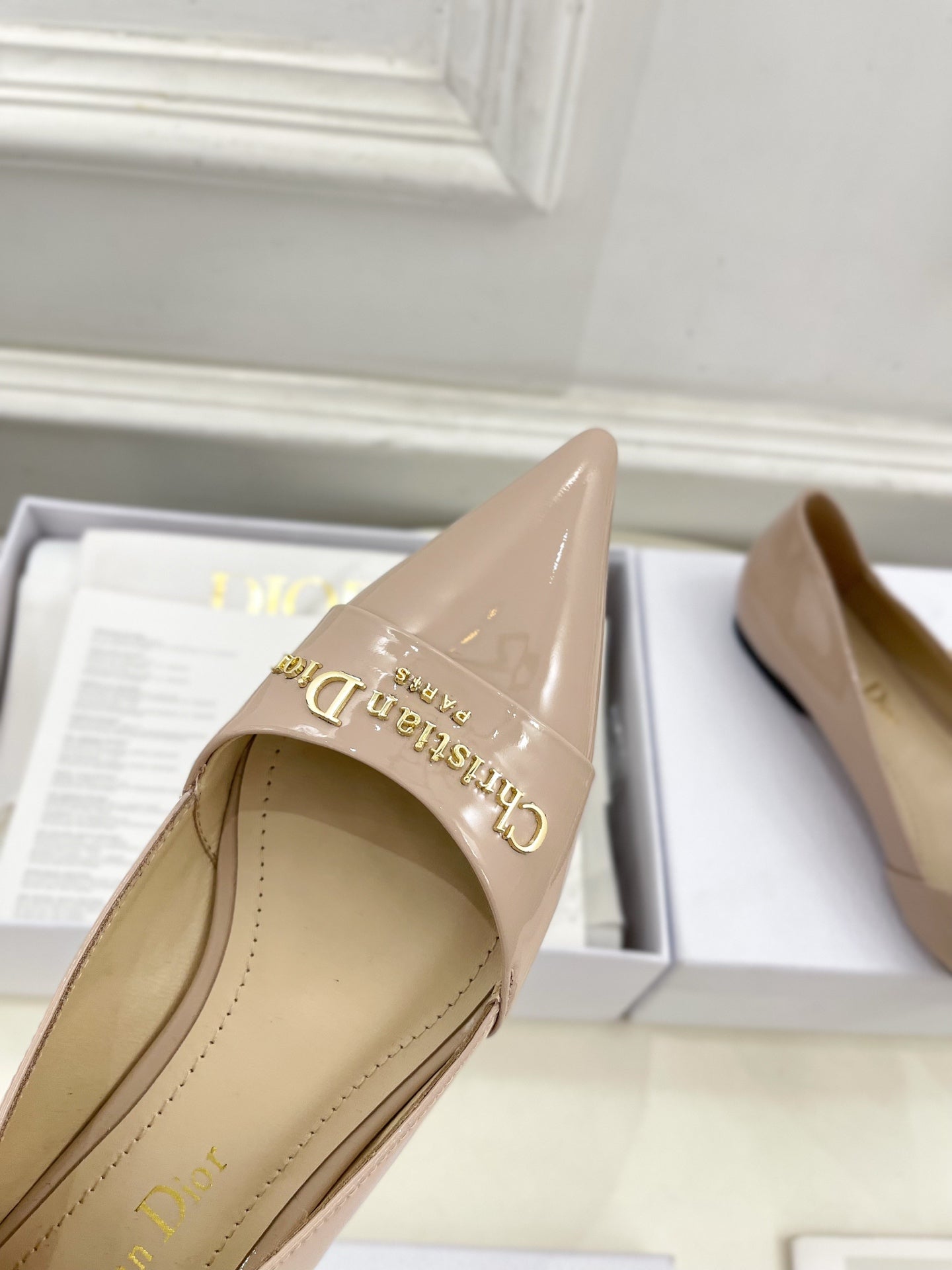 CD 25 Pump Flat Pink Nude Patent Leather 307414