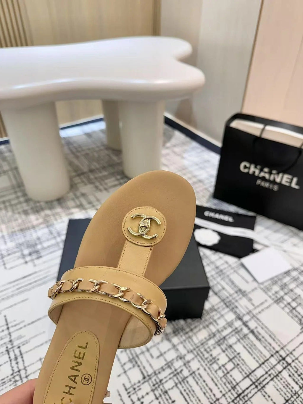 CC 2026 Thong Sandals Calfskin Chain 790087