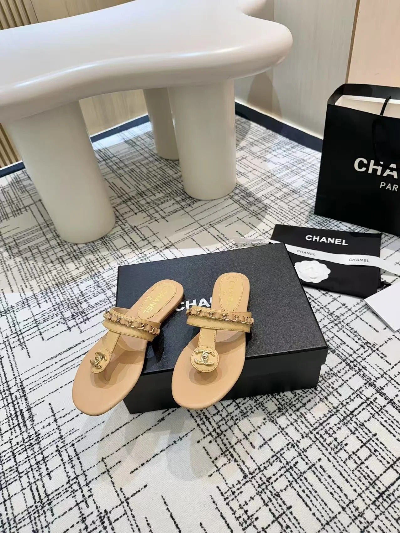 CC 2026 Thong Sandals Calfskin Chain 790087